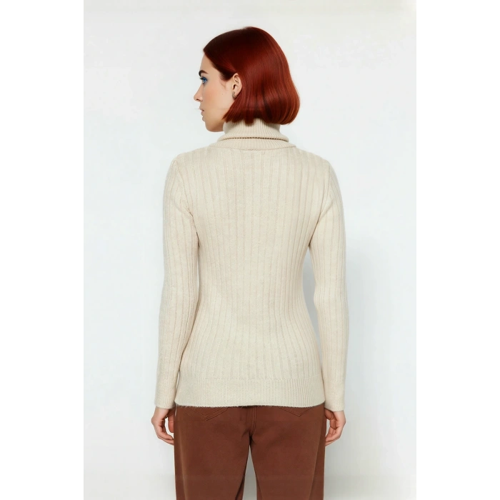 Kadın Balıkçı Yaka Triko Kazak Fitted Kesim Uzun Kollu Kış Günleri İçin Zarif ve Sıcak Kaliteli