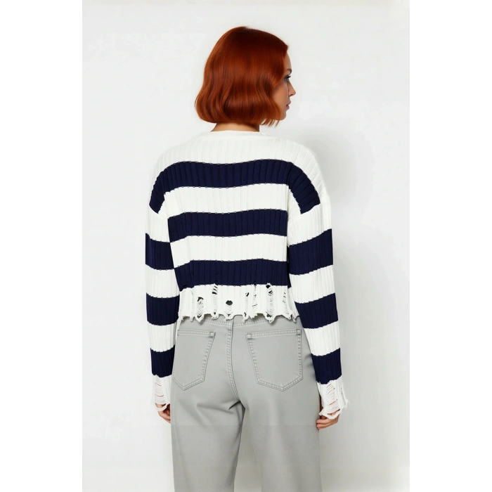 Kadın Basic Çizgili Düşük Kol Akrilik Triko Kazak Crop Kesim Akıtma Detaylı Konforlu Stil Kaliteli