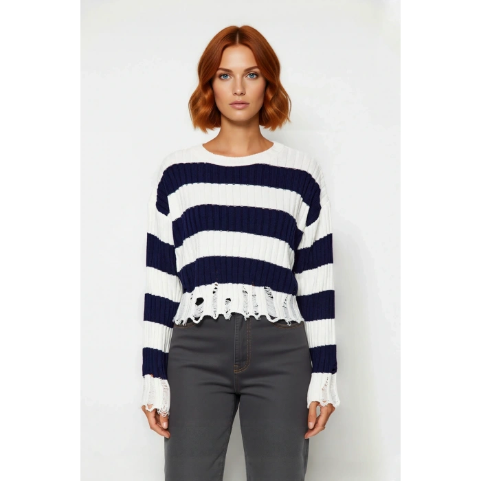 Kadın Basic Çizgili Düşük Kol Akrilik Triko Kazak Crop Kesim Akıtma Detaylı Konforlu Stil Kaliteli