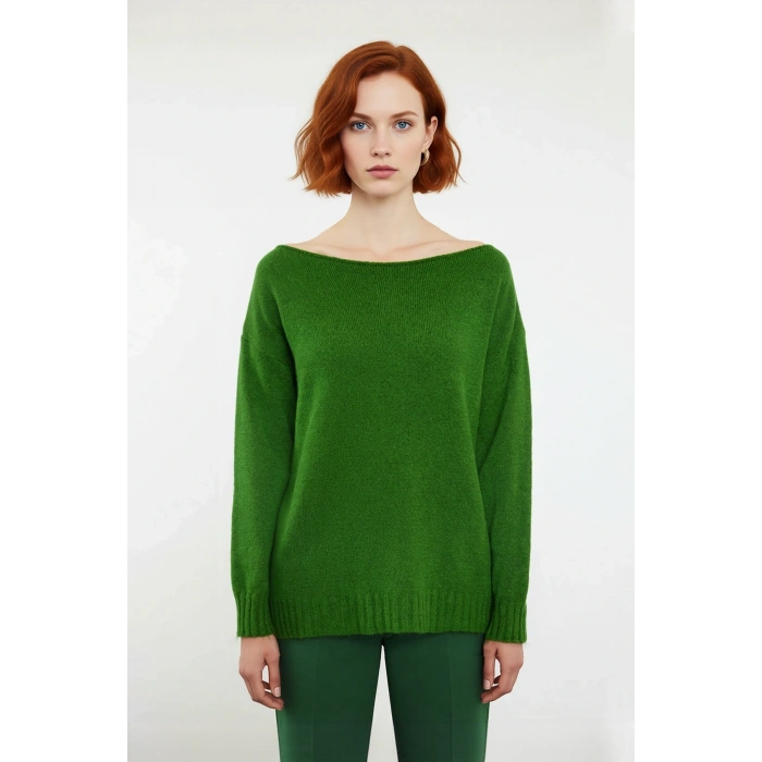 Kadın Basic Kayık Yaka Oversize Triko Kazak Rahat Ve Şık İlkbahar Sonbahar Günlerine Özel Kaliteli