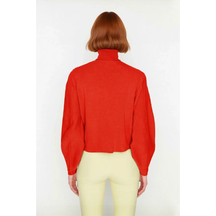 Kadın Basic Oversize Balıkçı Yaka Triko Kazak Standart Kol Rahatlığıyla Kış Sezonu Vazgeçilmezi