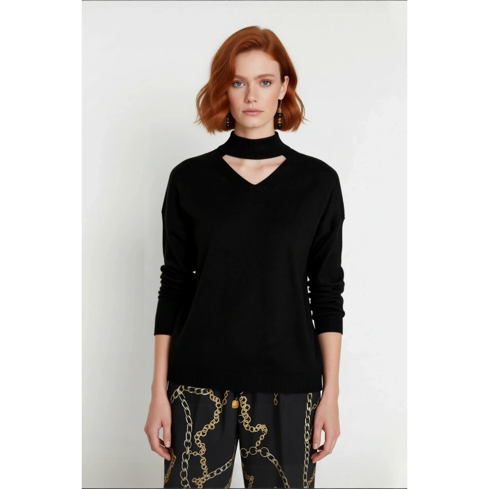 Kadın Basic Regular Kalıp Siyah Choker Yaka Akrilik Triko Kazak Günlük Tarzınızı Tamamlıyor