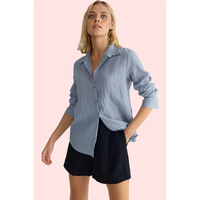 Kadın Basic Siluet Çizgili Uzun Kollu Dokuma Gömlek Rahat Günlük Stil Yaz Aylarının Vazgeçilmezi