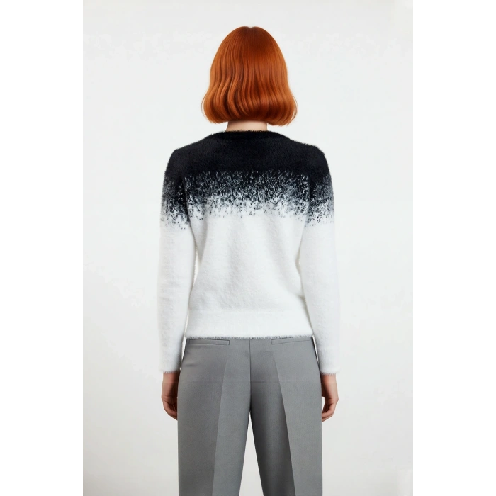 Kadın Basic Siluet Kışlık Regular Kalıp Uzun Kollu Degrade Desenli Tüylü Triko Kazak Günlük