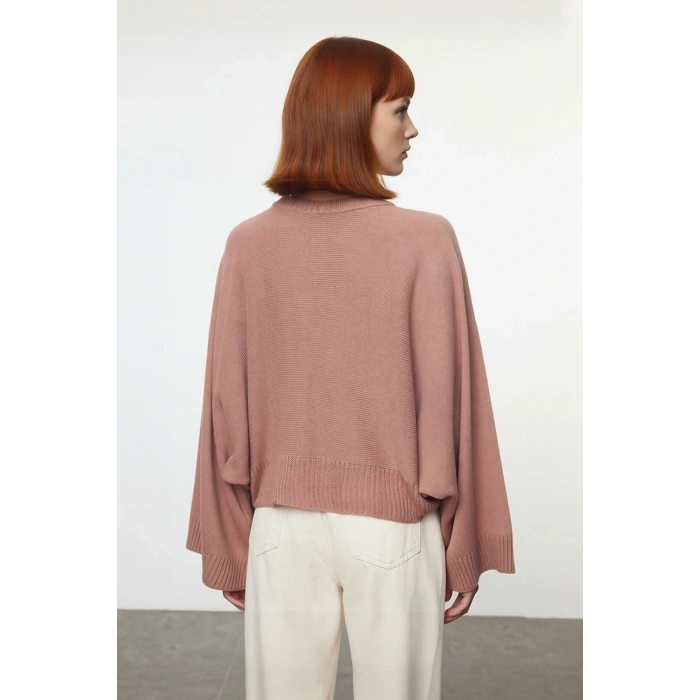 Kadın Basic Siluet Oversize Dik Yaka İspanyol Kol Akrilik Triko Kazak Konforlu Ve Modern Kaliteli