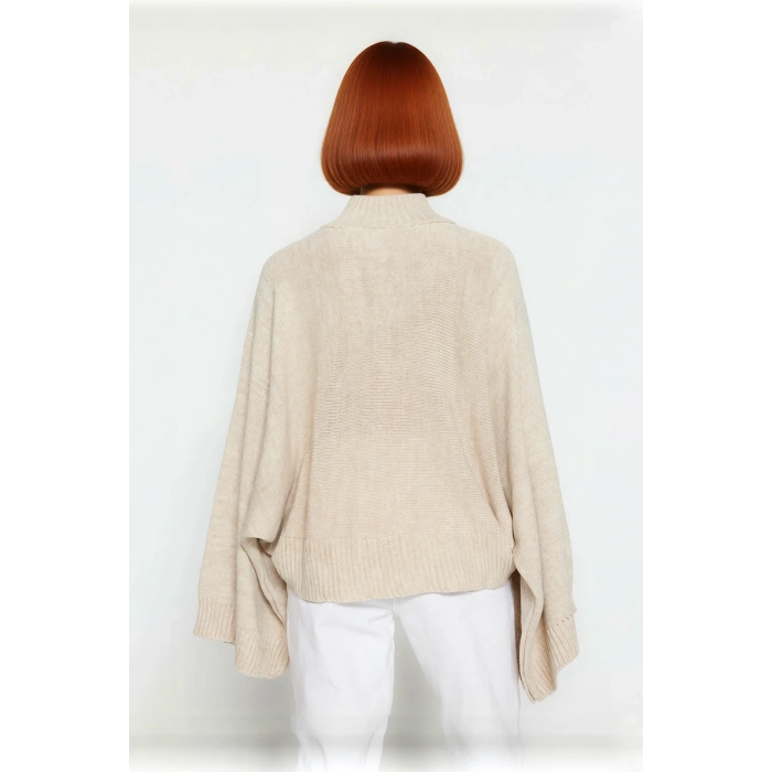 Kadın Basic Siluet Oversize Dik Yaka İspanyol Kol Akrilik Triko Kazak Konforlu Ve Modern Kaliteli