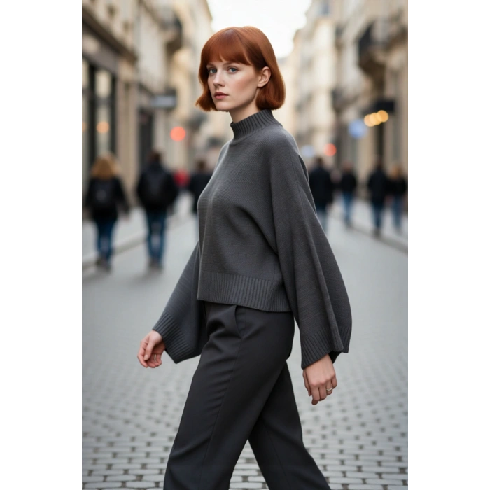 Kadın Basic Siluet Oversize Dik Yaka İspanyol Kol Akrilik Triko Kazak Konforlu Ve Modern Kaliteli