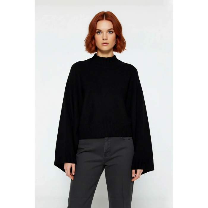 Kadın Basic Siluet Oversize Dik Yaka İspanyol Kol Akrilik Triko Kazak Konforlu Ve Modern Kaliteli