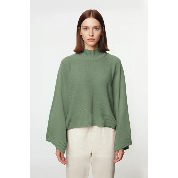 Kadın Basic Siluet Oversize Dik Yaka İspanyol Kol Akrilik Triko Kazak Konforlu Ve Modern Kaliteli