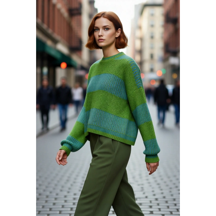 Kadın Basic Siluet Uzun Kollu Oversize Kesim Renk Bloklu Pike Dokuma Triko Kazak Kış Kombinlerinin