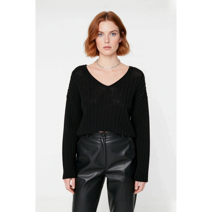 Kadın Basic V Yaka Geniş Kalıp Uzun Kollu Yünlü Triko Kazak Fitilli Dokusuyla Gün Boyu Konfor Sunar