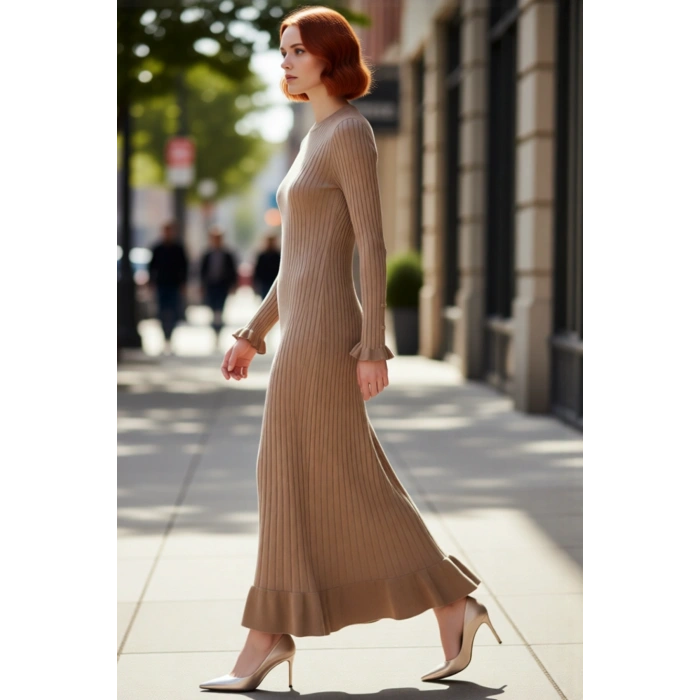 Kadın Bej Ribana Triko Maxi Elbise Eteği Fırfırlı İncili Düşük Kol Bisiklet Yaka Tasarımı Kaliteli