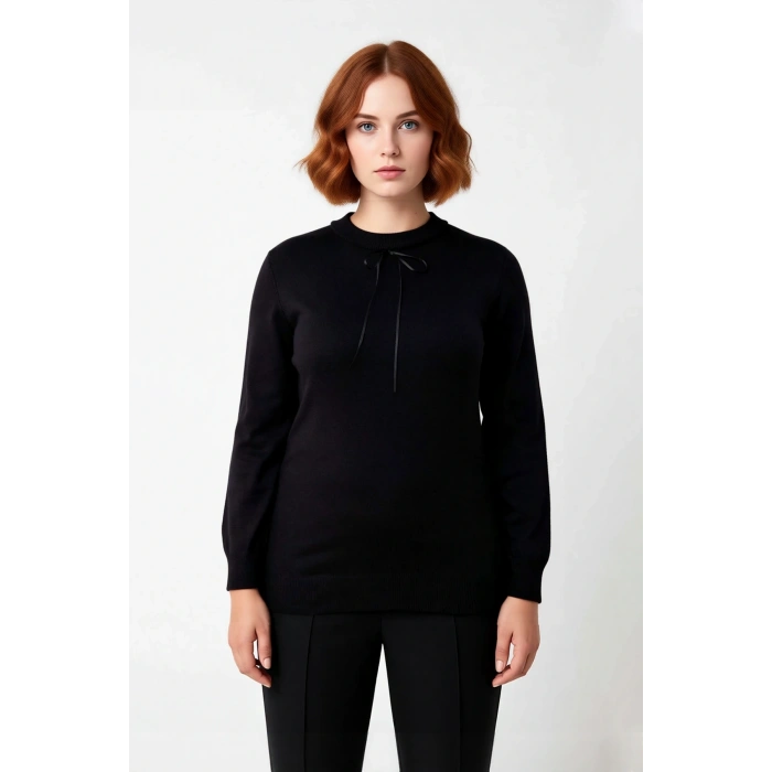 Kadın Bisiklet Yaka Siyah Dantel ve Kurdele Fiyonk Detaylı Regular Akrilik Triko Kazak Sonbahar Kış