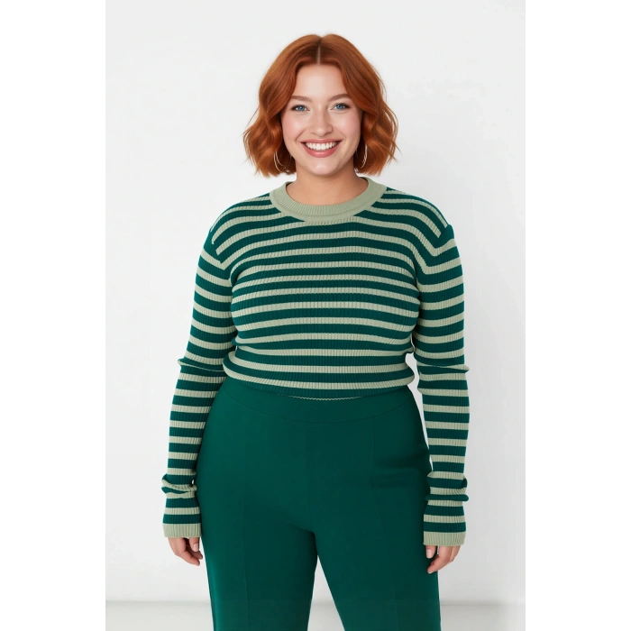 Kadın Bisiklet Yaka Standart Kollu Baskısız Akrilik Triko Kazak Rahatlığı Şıklıkla Birleştirir