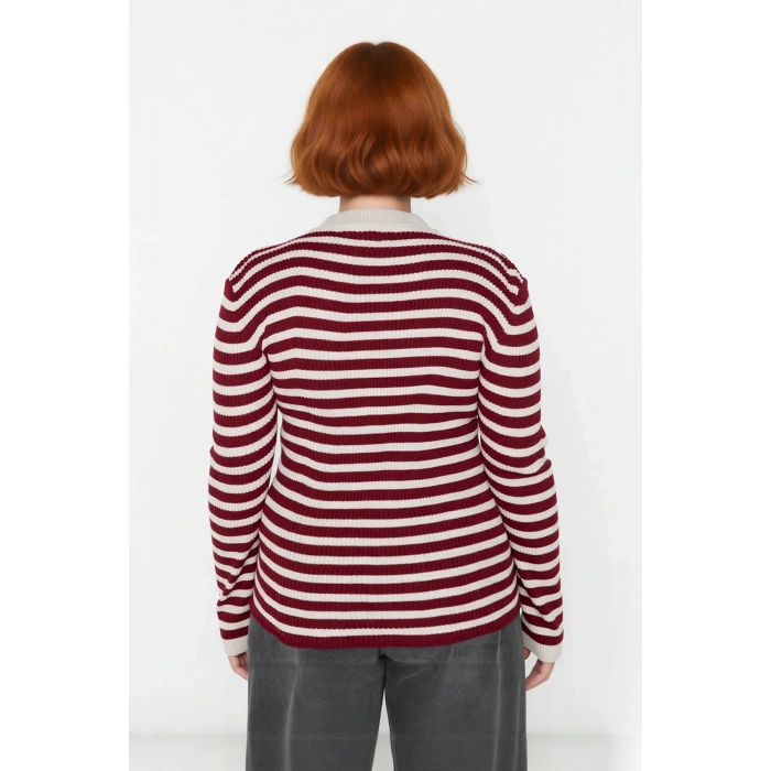 Kadın Bisiklet Yaka Standart Kollu Baskısız Akrilik Triko Kazak Rahatlığı Şıklıkla Birleştirir