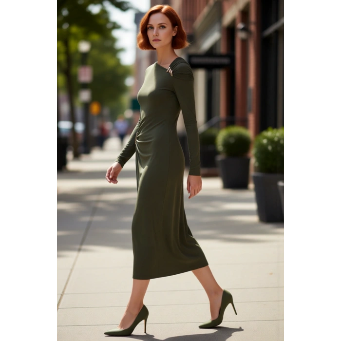 Kadın Bodycon Kesim Asimetrik Yaka Aksesuar Detaylı Örme Maxi Elbise Özel Davetler İçin Şık Stil