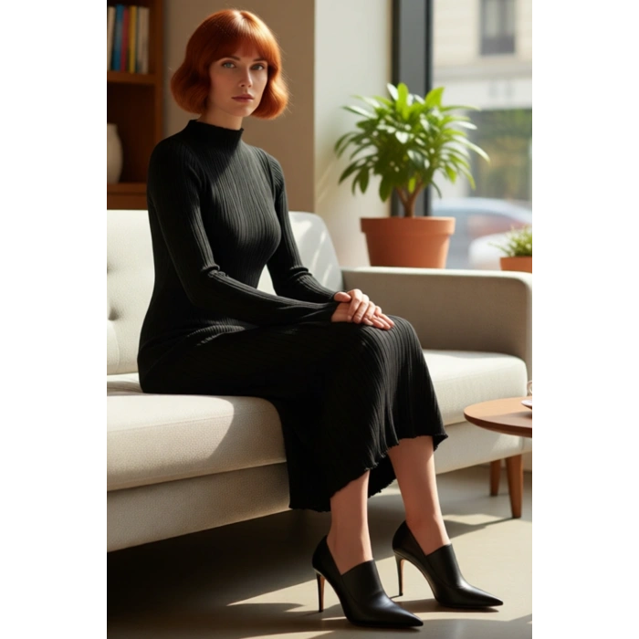 Kadın Bodycon Kesim Dik Yaka Uzun Kol Maxi Triko Elbise Kış Aylarında Şık ve Rahat Bir Tarz Sunar