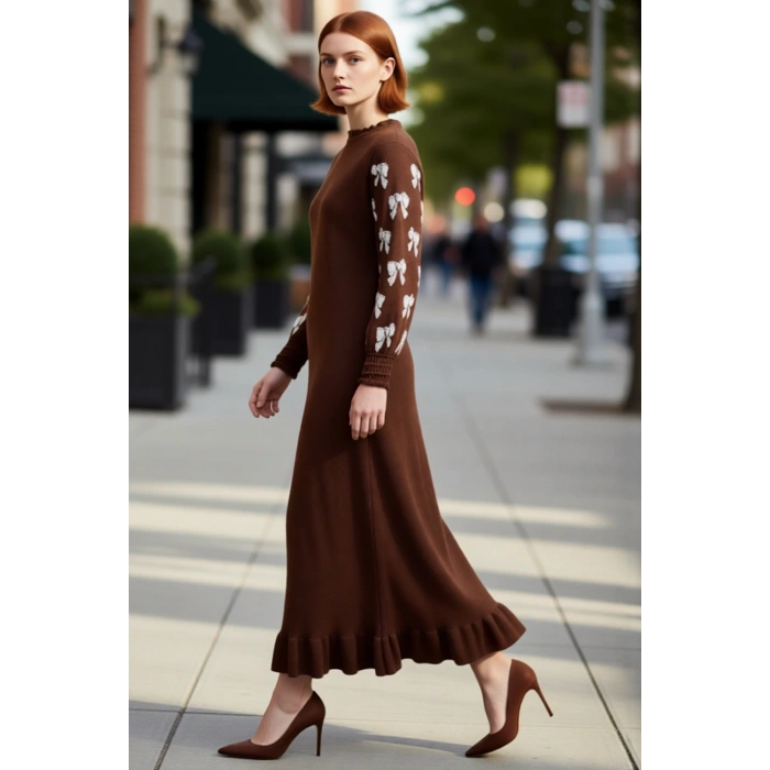 Kadın Bodycon Kesim Triko Maxi Elbise Kurdele Desenli Eteği Fırfırlı Kışlık Şık Ve Rahat Giyim