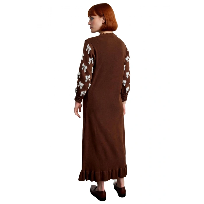 Kadın Bodycon Kesim Triko Maxi Elbise Kurdele Desenli Eteği Fırfırlı Kışlık Şık Ve Rahat Giyim