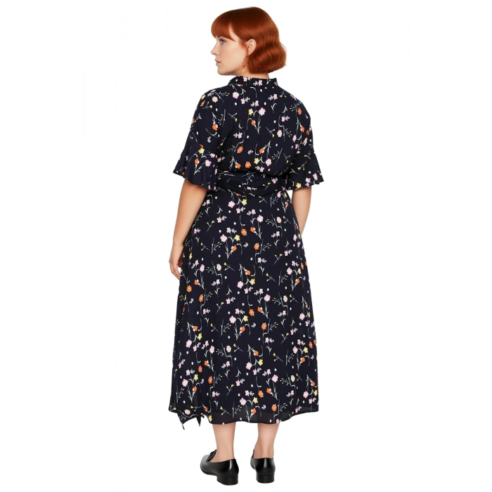 Kadın Büyük Beden A Line Çiçekli Gömlek Yaka Viskon Kumaş Maxi Elbise Kısa Melek Kol Tasarımı