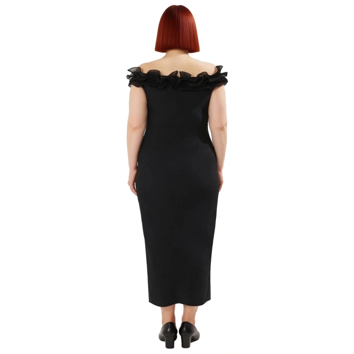 Kadın Büyük Beden A line Kesim Düz Desen Kolsuz Fırfırlı Carmen Yaka Maxi Elbise Şık Davetler İçin