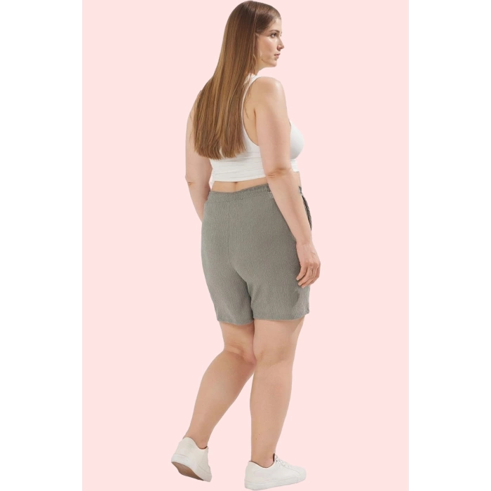 Kadın Büyük Beden Örme Şort Regular Fit Günlük Kullanım Hafta Sonu Yaz Aylarının Vazgeçilmezi
