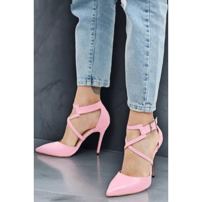 Kadın Çapraz Tokalı Topuklu Ayakkabı Sivri Burun Şık Stiletto