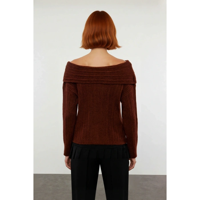 Kadın Carmen Yaka Regular Kalıp Uzun Kollu Fitilli Triko Kazak Gündüz Ve Gece Şıklığı Sunar