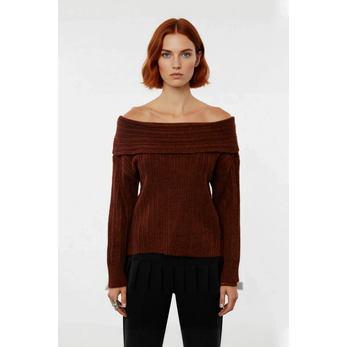 Kadın Carmen Yaka Triko Kazak Orta Kalınlıkta Regular Kalıbı İle Kış Gündüz Gece Rahatlığı