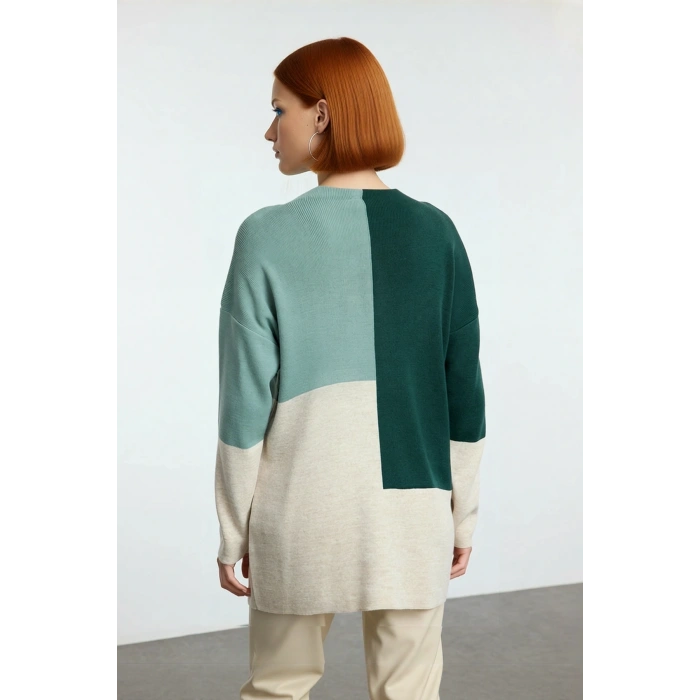 Kadın Casual Ortamlar İçin Dik Yaka Renk Bloklu Standart Kol Triko Kazak Kış Şıklığı Kaliteli