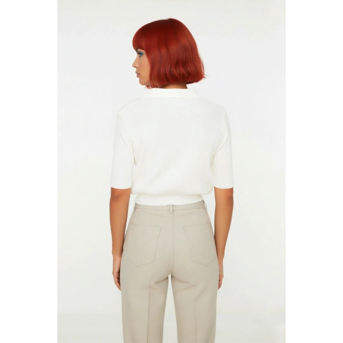 Kadın Casual Ortamlar İçin Ekru Regular Kesim Kısa Kollu Polo Yaka Fitilli Crop Triko Bluz Şık