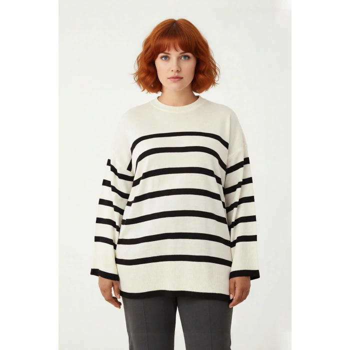 Kadın Casual Ortamlar İçin İdeal Uzun Kollu Orta Kalınlıkta Çizgili Bisiklet Yaka Triko Kazak