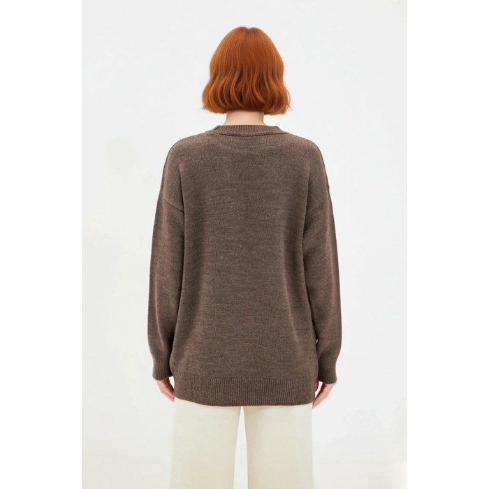 Kadın Casual Regular Kalıp Bisiklet Yaka Düz Triko Kazak Kış Günleri İçin Konforlu Uzun Kollu Şıklık