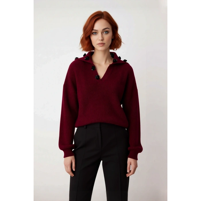 Kadın Casual Regular Kalıp Düşük Kol Akrilik Triko Devrik Yaka Gül Detaylı Şık Kışlık Kazak