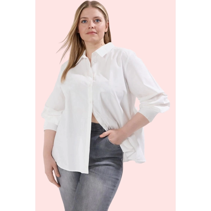 Kadın Casual Stil Dokuma Gömlek Sırt Pili Detayı ile Günlük Şıklık Yaz Aylarının Vazgeçilmezi