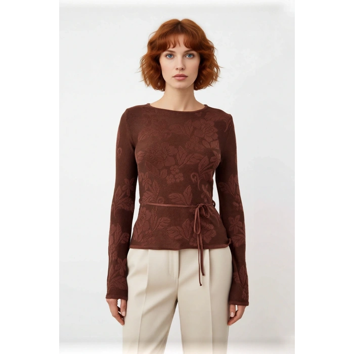 Kadın Çiçek Desenli Fitted Triko Kazak İlkbahar Sonbahar Günlük Şıklığı Rahatlıkla Birleştiriyor