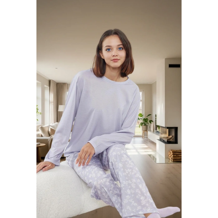 Kadın Çiçekli Pamuklu Pijama Takımı Rahat ve Şık Ev Giyim Seti Kullanım Profesyonel Görünüm