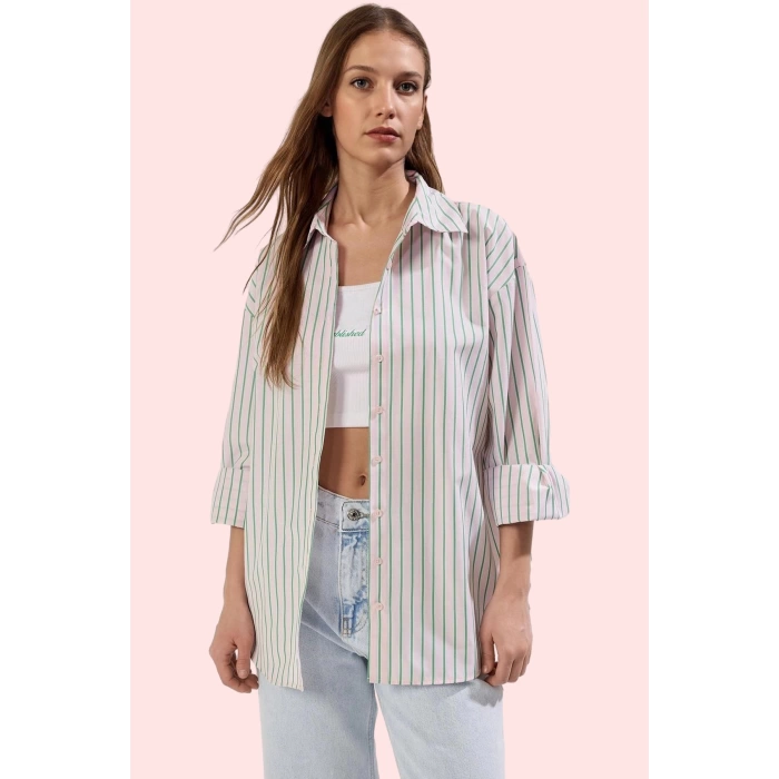 Kadın Çizgili Pamuklu Oversize Gömlek Basic Kalıp Günlük Kullanım Yaz Aylarının Vazgeçilmezi