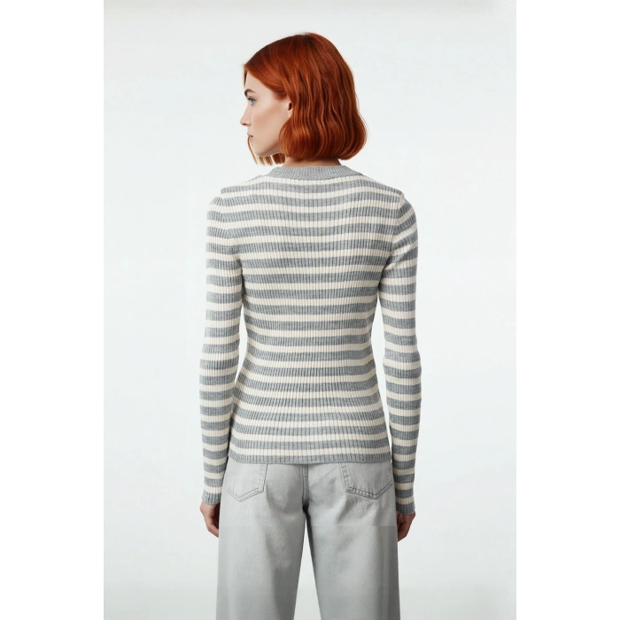 Kadın Çizgili Triko Fitted Uzun Kol Bisiklet Yaka Akrilik Basic Casual Günlük Kazak Kaliteli