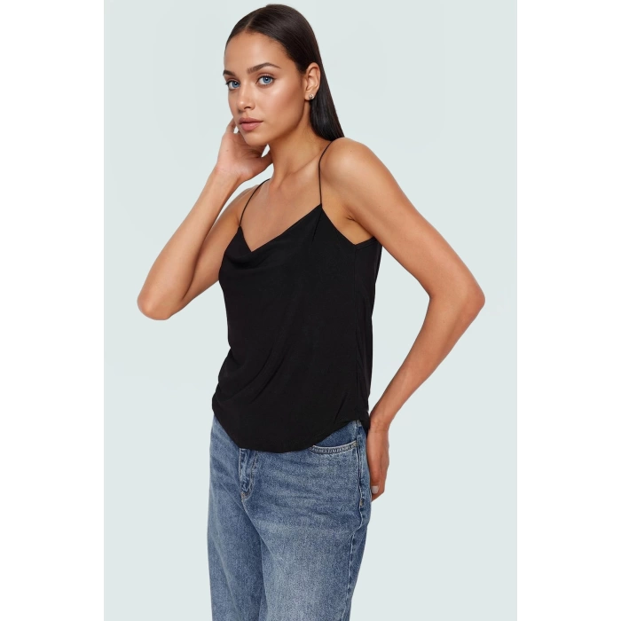 Kadın Degaje Yaka Kolsuz Örme Bluz Rahat Günlük Stil Konforlu Kesim Şık Görünüm