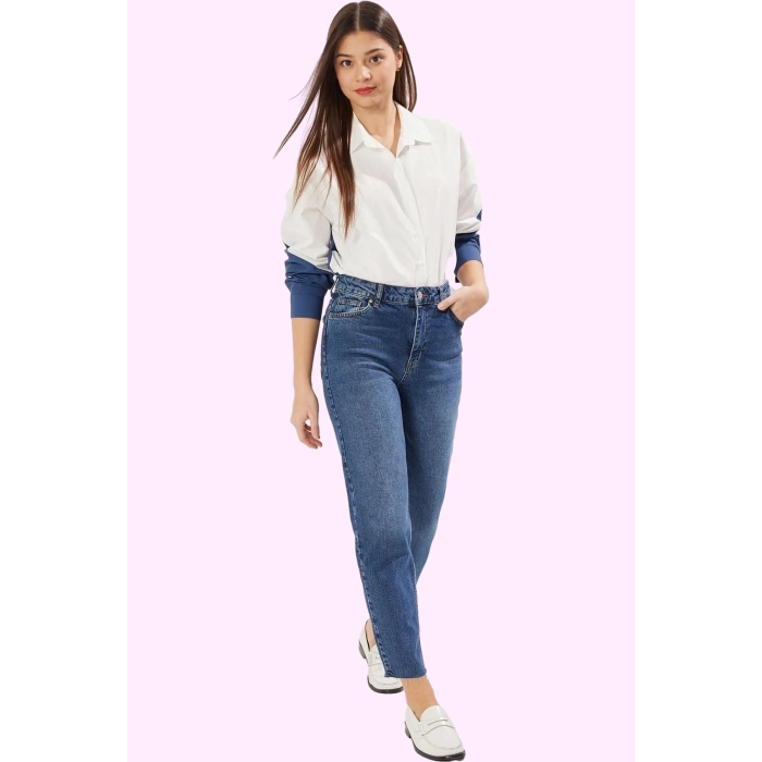Kadın Denim Mom Jean Rahat Kalıp Uzun Boy Kesikli Paça Günlük Hafta Sonu Dayanıklı Malzeme