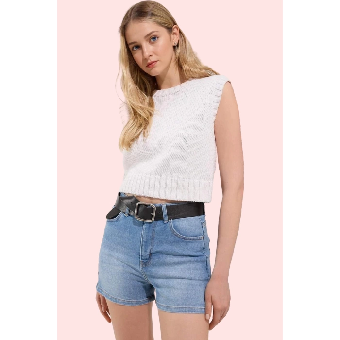 Kadın Denim Şort Yüksek Bel Geniş Paça Casual Yaz Kombinleri Günlük Kullanım Modern Tasarım