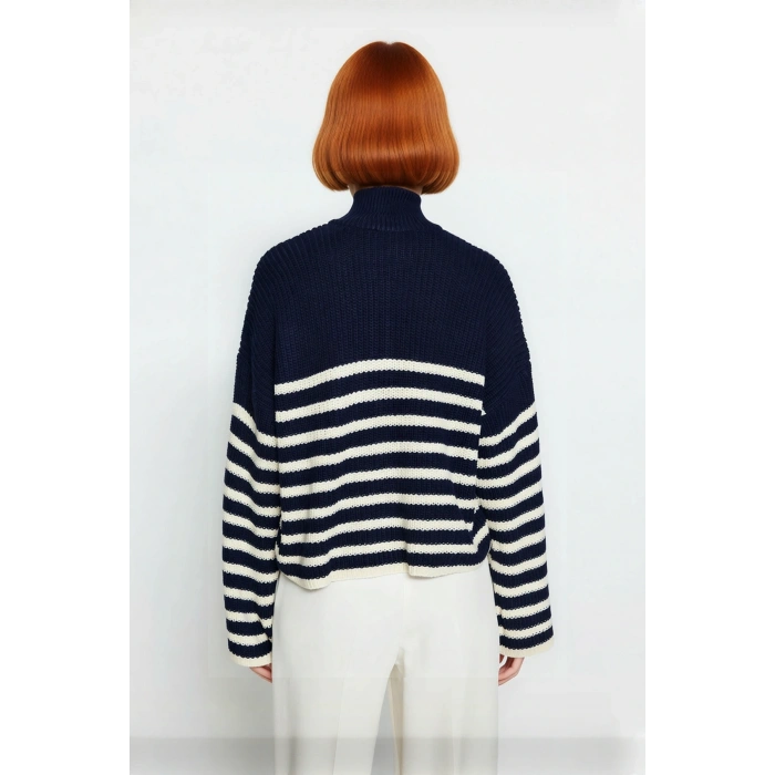 Kadın Düşük Kol Çizgili Dik Yaka Oversize Triko Kazak Rahat Crop Kesim Kış Modası Kaliteli