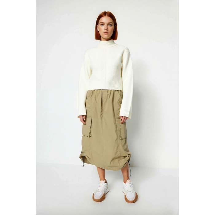 Kadın Düz Desen Dik Yaka Balon Kol Crop Kesim Triko Kazak Kışlık Akrilik Karışımlı Günlük Giyim