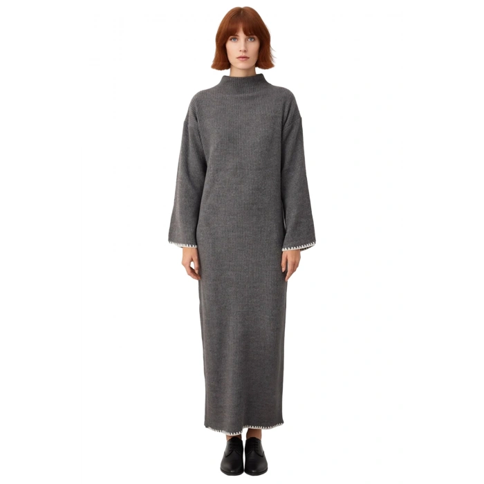 Kadın Düz Desen Dik Yaka Uzun Düşük Kol Maxi Boy Shift Kalıp Akrilik Triko Elbise Günlük Şıklık