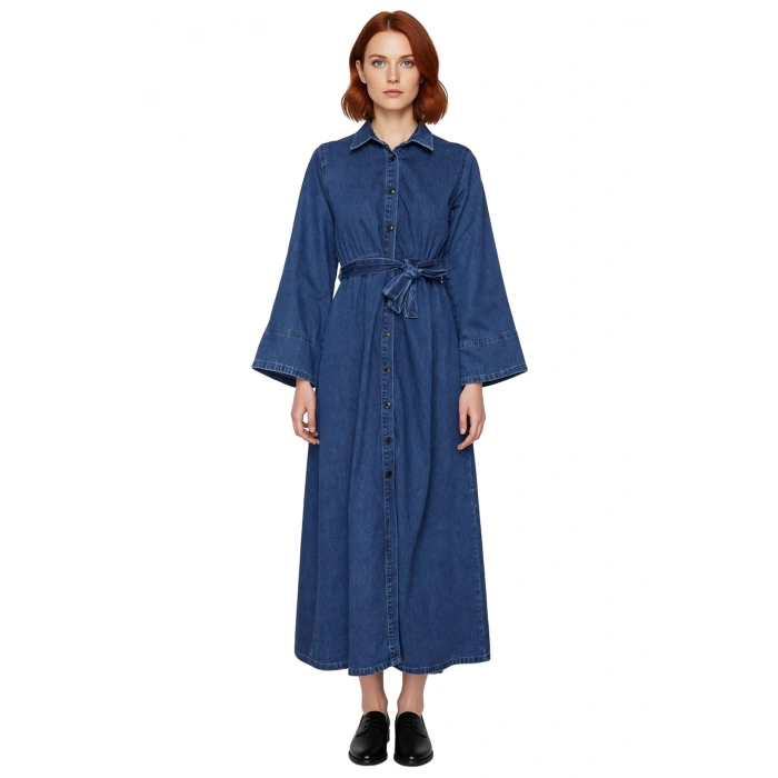 Kadın Düz Desen Kuşaklı Maxi Denim Gömlek Elbise Uzun Melek Kol Yaka %100 Pamuk Günlük