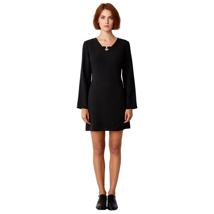 Kadın Düz Kesim Shift Siluet Aksesuar Detaylı V Yaka Uzun Kollu Krep Dokuma Kış Elbisesi Kaliteli