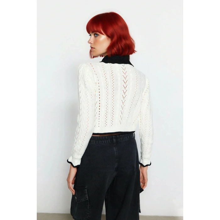 Kadın Ekru Akrilik Ajurlu Triko Kazak Polo Yakalı Fiyonk Detaylı Crop Boy Modern Stil Kaliteli