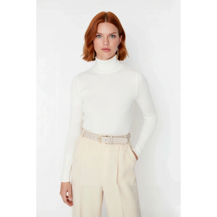 Kadın Ekru İnce Balıkçı Yaka Fitted Kalıp Triko Kazak İlkbahar Sonbahar Günlük Şıklığı Kaliteli