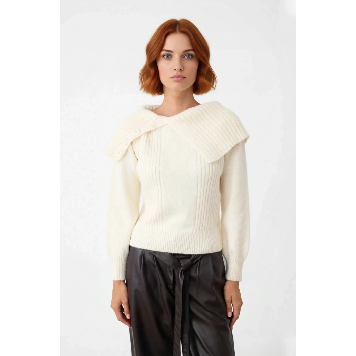 Kadın Ekru Regular Kalıp Devrik Yakalı Akrilik Triko Kazak Kışlık Günlük Şık Ve Rahat Giyim